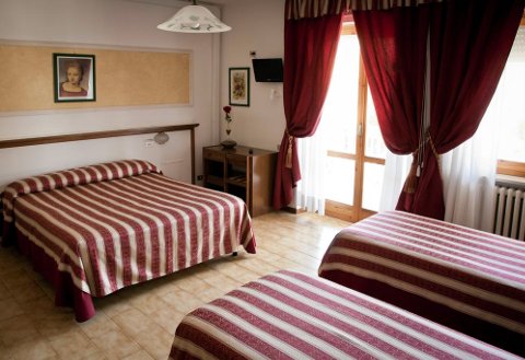 Photo HOTEL  VIGNOLA a ASSISI