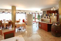 Photo HOTEL SPORTING TRENTO a TRENTO