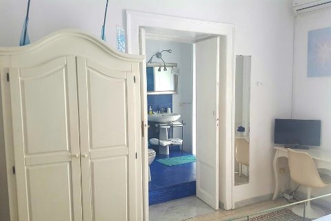 Foto B&B PLATAMON di NAPOLI