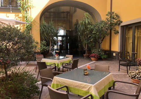 Foto HOTEL  LE CHEMINÈE BUSINESS di NAPOLI