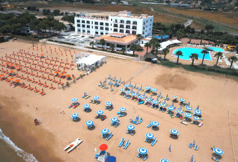 Photo HOTEL BAIA D'ORO  - KIWI BEACH RESORT a LICATA