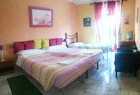 Photo AFFITTACAMERE BED AND BREAKFAST CAMERE AURORA a POGGIO PICENZE