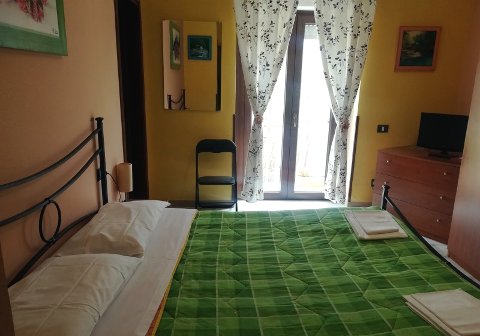 Photo AFFITTACAMERE BED AND BREAKFAST CAMERE AURORA a POGGIO PICENZE