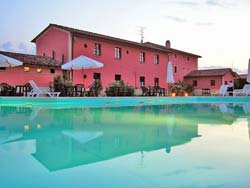 Foto FARMHOUSE ANTICO BORGO DE' ROMOLINI di SANSEPOLCRO