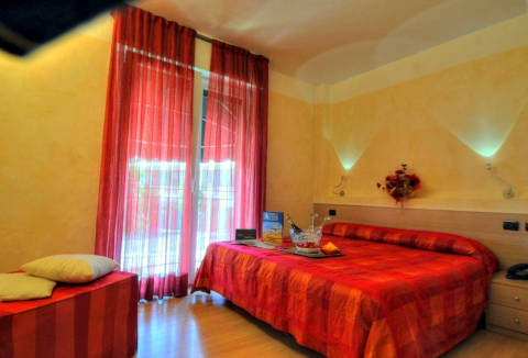 Photo HOTEL  SAVOIA a LIGNANO SABBIADORO