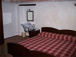 Photo B&B HOTEL LA CORTE a CORREZZOLA