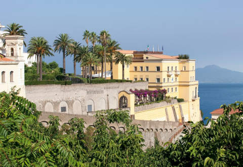 Foto HOTEL GRAND  ANGIOLIERI di SEIANO