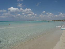 Foto CASA VACANZE VILLINO A 100MT DA MARE CARAIBICO di PORTO CESAREO