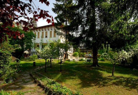 Foto HOTEL VILLA MYOSOTIS di BARDONECCHIA