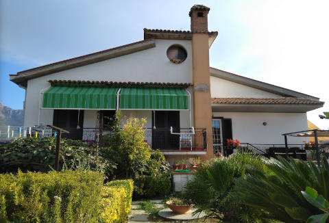 Photo B&B BED AND BREAKFAST VILLAMARIA a SCAURI