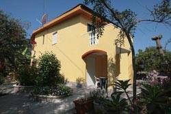 Foto B&B BED&BREAKFAST MAREMONTI di JOPPOLO