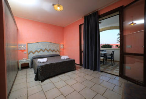 Photo VILLAGGIO PUNTA GROSSA   - RESIDENCE TURISTICO ALBERGHIERO a PORTO CESAREO