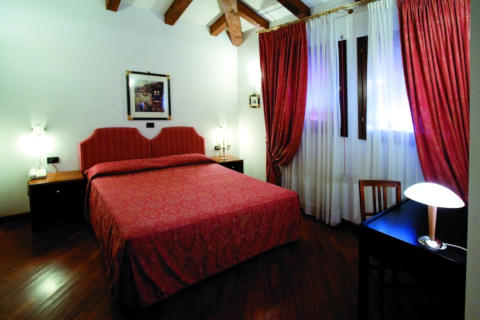 Foto HOTEL  ALLA ROCCA - PREMIER S di BAZZANO