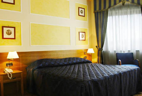 Photo HOTEL  LEMI  a TORRECUSO