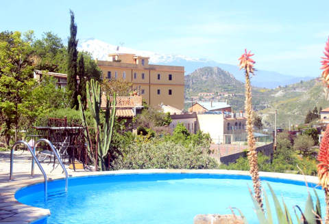 Foto B&B VILLA ALMOEZIA CHARMING  di TAORMINA