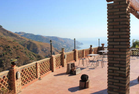 Foto B&B VILLA ALMOEZIA CHARMING  di TAORMINA