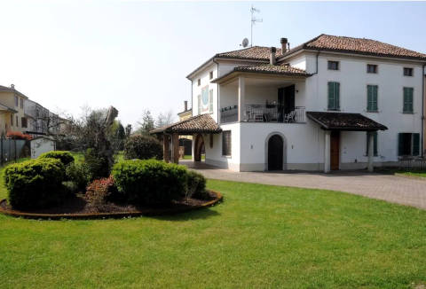 Foto B&B BED AND BREAKFAST IL TROVATORE di BUSSETO