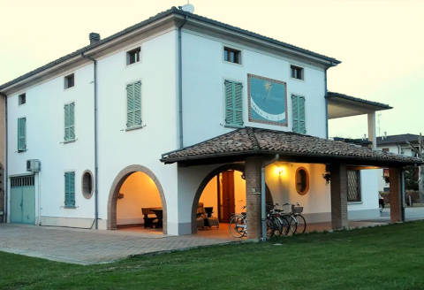 Photo B&B BED AND BREAKFAST IL TROVATORE a BUSSETO