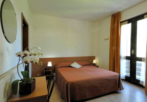 Foto HOTEL  SAINT MARTIN di APRICA