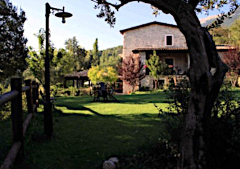 Photo B&B LOCANDA DEL BARONE AFFITTACAMERE a CARAMANICO TERME