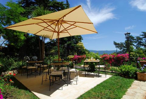 Foto HOTEL TORRE SANGIOVANNI B&B E RISTORANTE di TODI