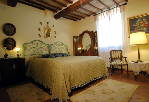 Foto HOTEL TORRE SANGIOVANNI B&B E RISTORANTE di TODI