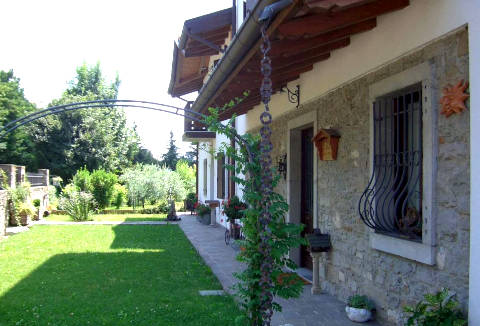 Foto B&B BED AND BREAKFAST SCACCIA PENSIERI di TARCENTO