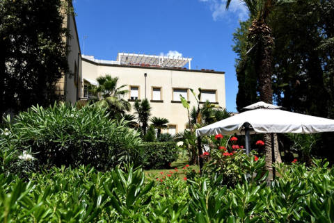 Fotos B&B  AEDES - IL GIARDINO DEI SOGNI von LECCE