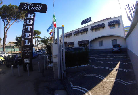 Photo HOTEL  RUNA a MUGNANO DI NAPOLI