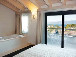 Photo HOTEL  PORTO AZZURRO a SIRMIONE