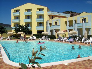 Photo HOTEL RESIDENCE RESORT ISOLA ROSSA a BOSA