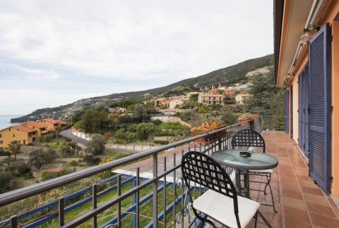 Photo B&B LA MIMOSA DEL GOLFO BED AND BREAKFAST a OSPEDALETTI