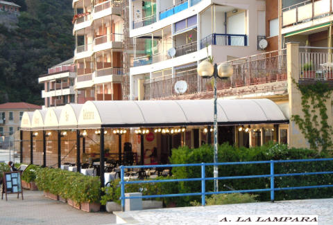 Foto HOTEL LA LAMPARA ALBERGO RISTORANTE di DEIVA MARINA