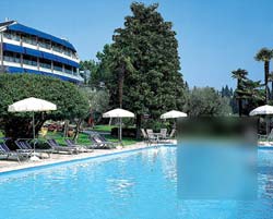 Photo HOTEL  OLIVI a SIRMIONE