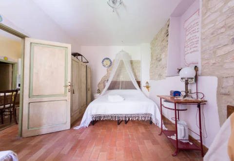 Foto B&B VICOLO SANTA CHIARA di SASSOFERRATO