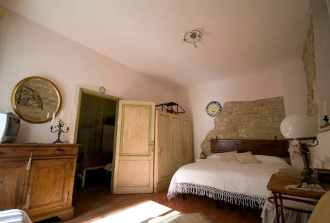 Photo B&B VICOLO SANTA CHIARA a SASSOFERRATO