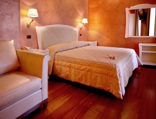 Photo HOTEL  ROJAN a SULMONA