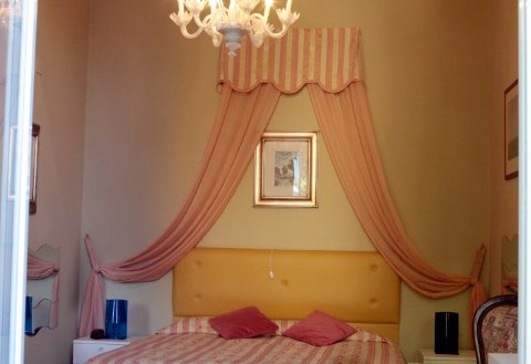 Photo HOTEL  LAURENS a GENOVA