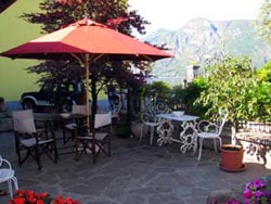 Photo B&B FRONTELAGO a MANDELLO DEL LARIO