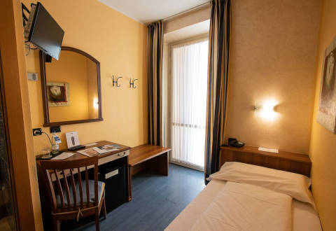 Foto HOTEL  BERNINA di TIRANO