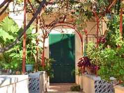 Foto CASA VACANZE IL GIARDINO FATATO di NAPOLI