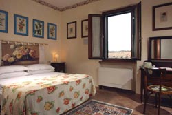 Foto HOTEL LOCANDA LA PIEVE di SEMPRONIANO