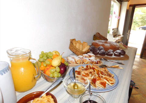 Picture of B&B RISTORANTE RISTORANTE B&B LA LOCANDA SUL LAGO of SANTO STEFANO DI SESSANIO