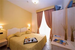 Foto HOTEL  SORRENTO CITY di SORRENTO