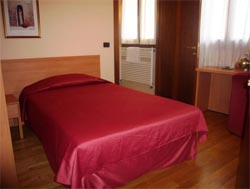 Photo HOTEL RISTORANTE ALBERGO BARETTA a LEGNARO