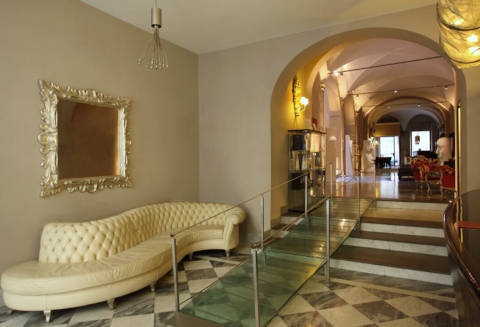 Photo HOTEL BORGHESE PALACE ART  a FIRENZE