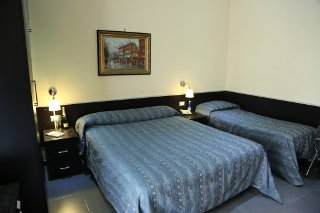 Photo HOTEL  NETTUNO a NAPOLI