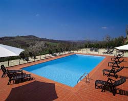 Foto RESIDENCE AGRITURISMO COUNTRY RELAIS VILLA L'OLMO di IMPRUNETA