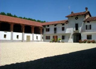 Photo B&B CASCINA BELLEZZA a POIRINO