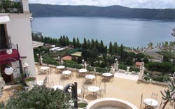 Photo B&B VILLA DEWI FRANCESCA RESORT a CASTEL GANDOLFO